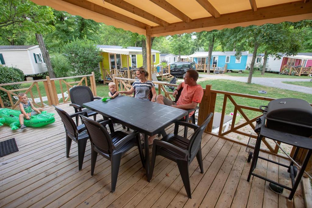 Camping Rcn La Bastide En Ardeche Hotel Sampzon Ngoại thất bức ảnh