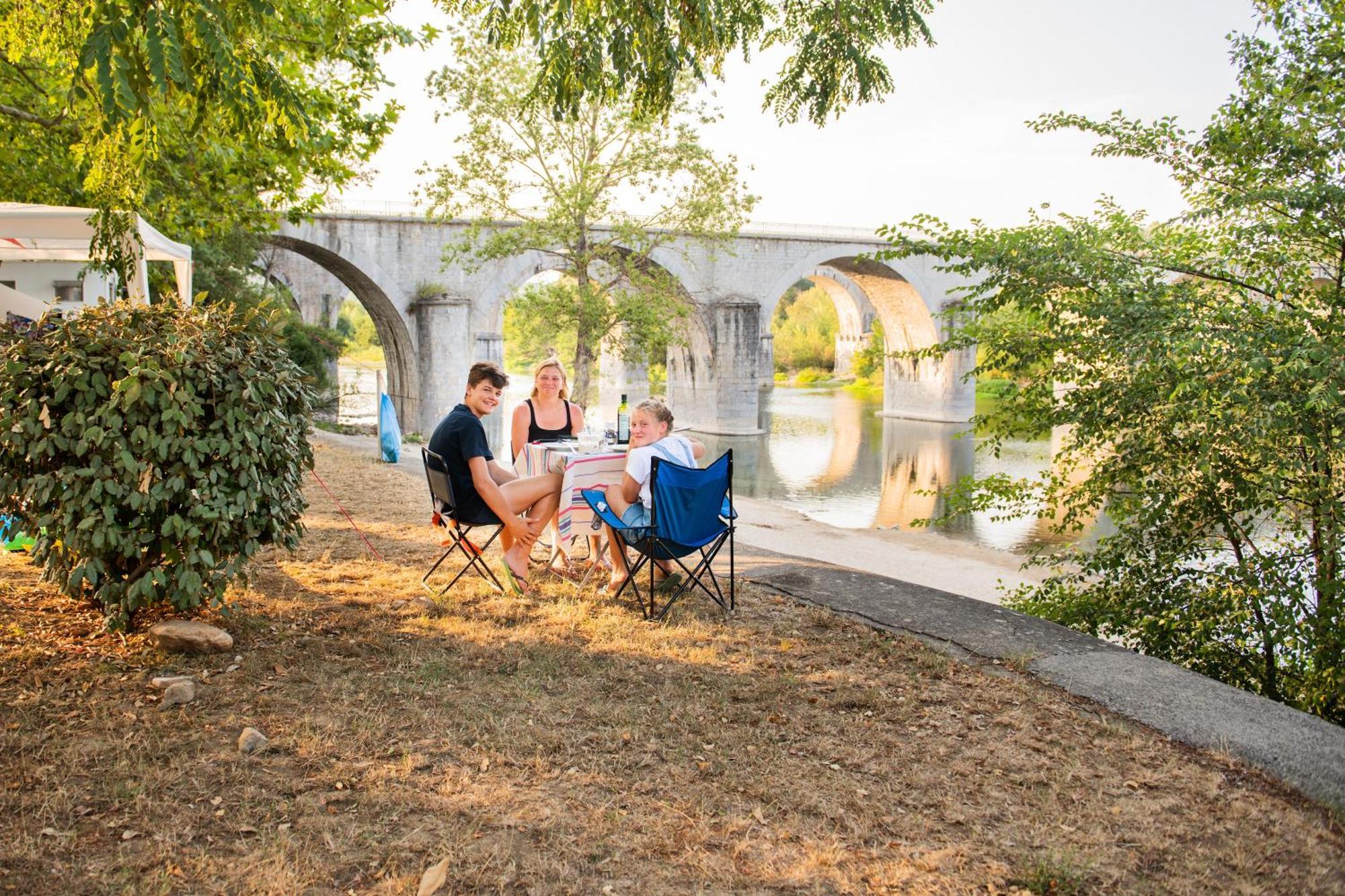Camping Rcn La Bastide En Ardeche Sampzon Ngoại thất bức ảnh